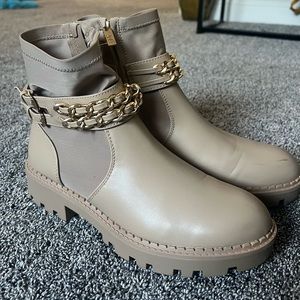 Women boots